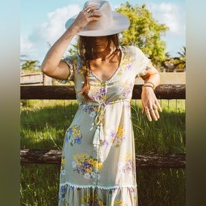 ALOHIWAI Wild Flowers Collection Dress Small